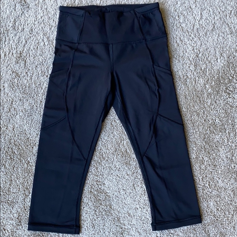 Lululemon black running capris